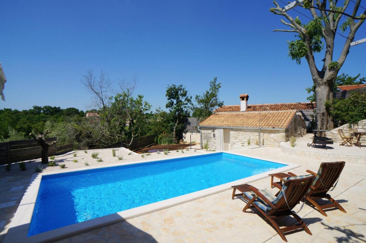 Ferienhaus Villa Alisia, Wunderschoenes Natursteinhaus Bei Porec, Istrien, Kroatien Vranje Selo Экстерьер фото