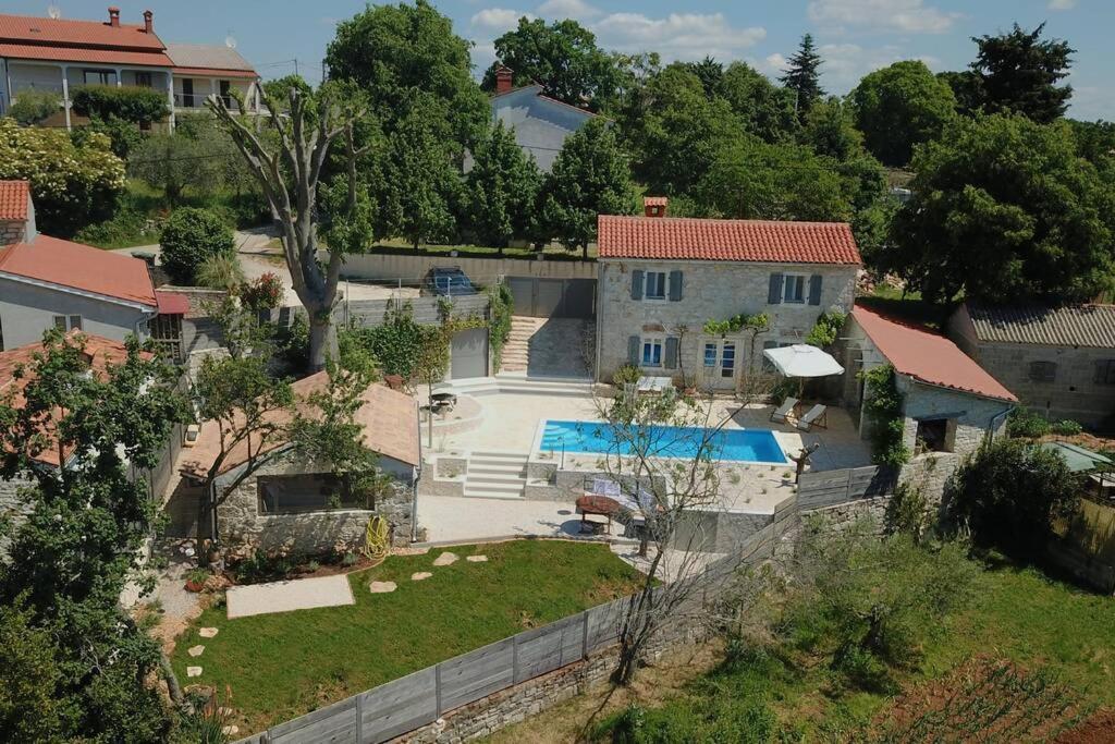 Ferienhaus Villa Alisia, Wunderschoenes Natursteinhaus Bei Porec, Istrien, Kroatien Vranje Selo Экстерьер фото