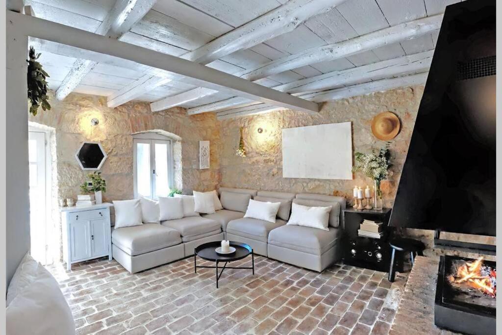 Ferienhaus Villa Alisia, Wunderschoenes Natursteinhaus Bei Porec, Istrien, Kroatien Vranje Selo Экстерьер фото