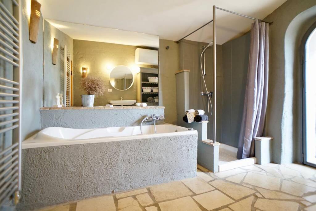 Ferienhaus Villa Alisia, Wunderschoenes Natursteinhaus Bei Porec, Istrien, Kroatien Vranje Selo Экстерьер фото